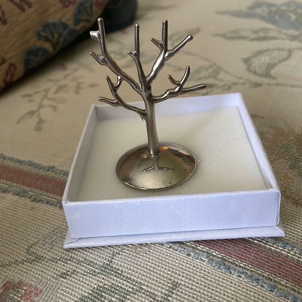 Silver ring tree for vintage jewelry - Picture 5 of 6